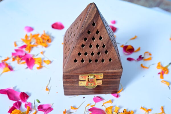 Covered Dhoop Batti Wooden Stand