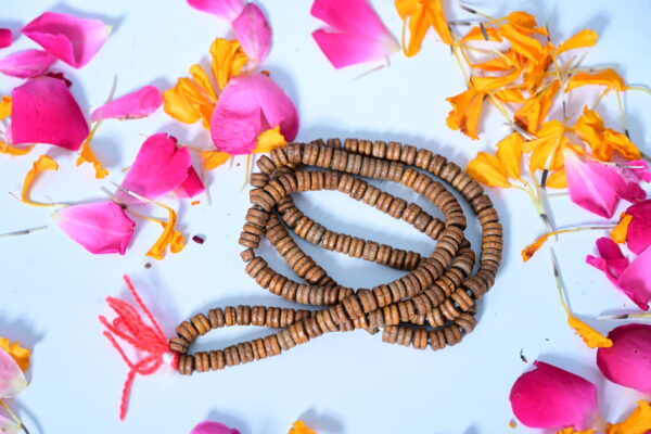 Tulsi-Kaath-Maala